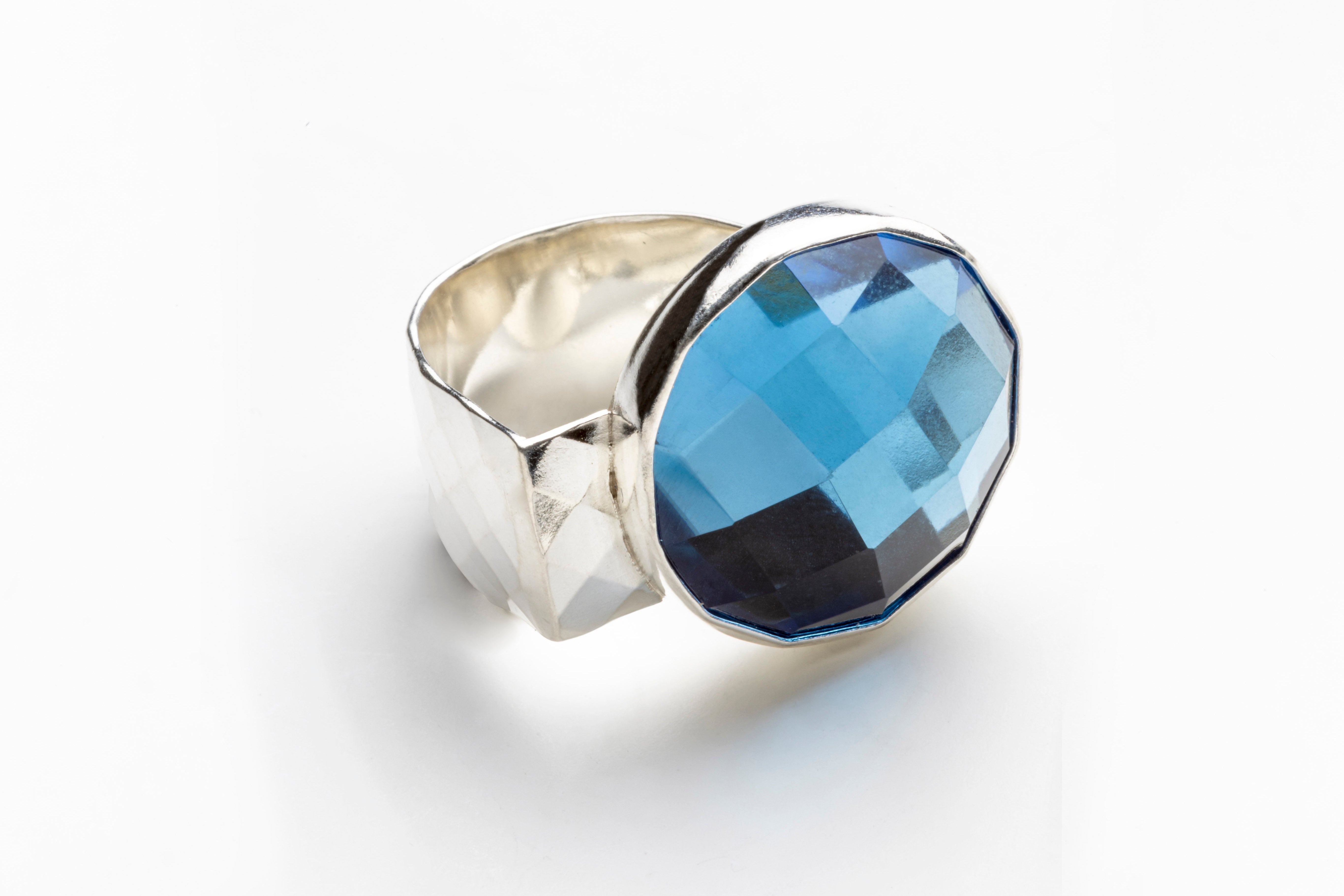 Delia Ring