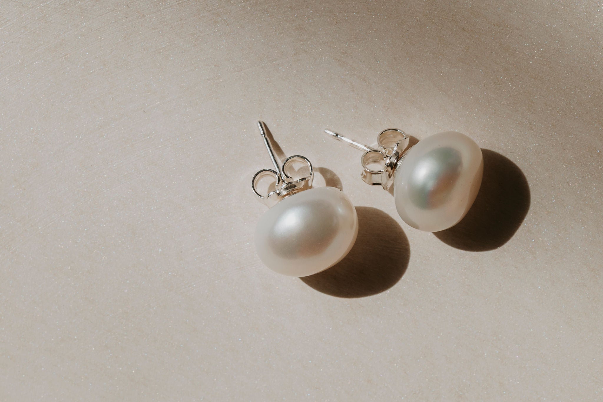 Perla Studs