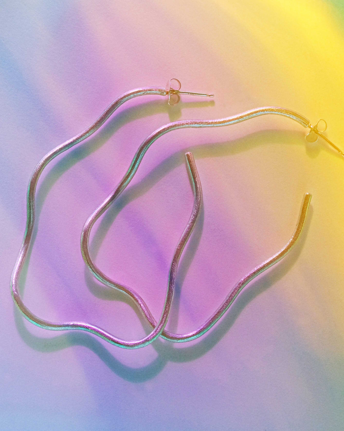 Wavy Hoops