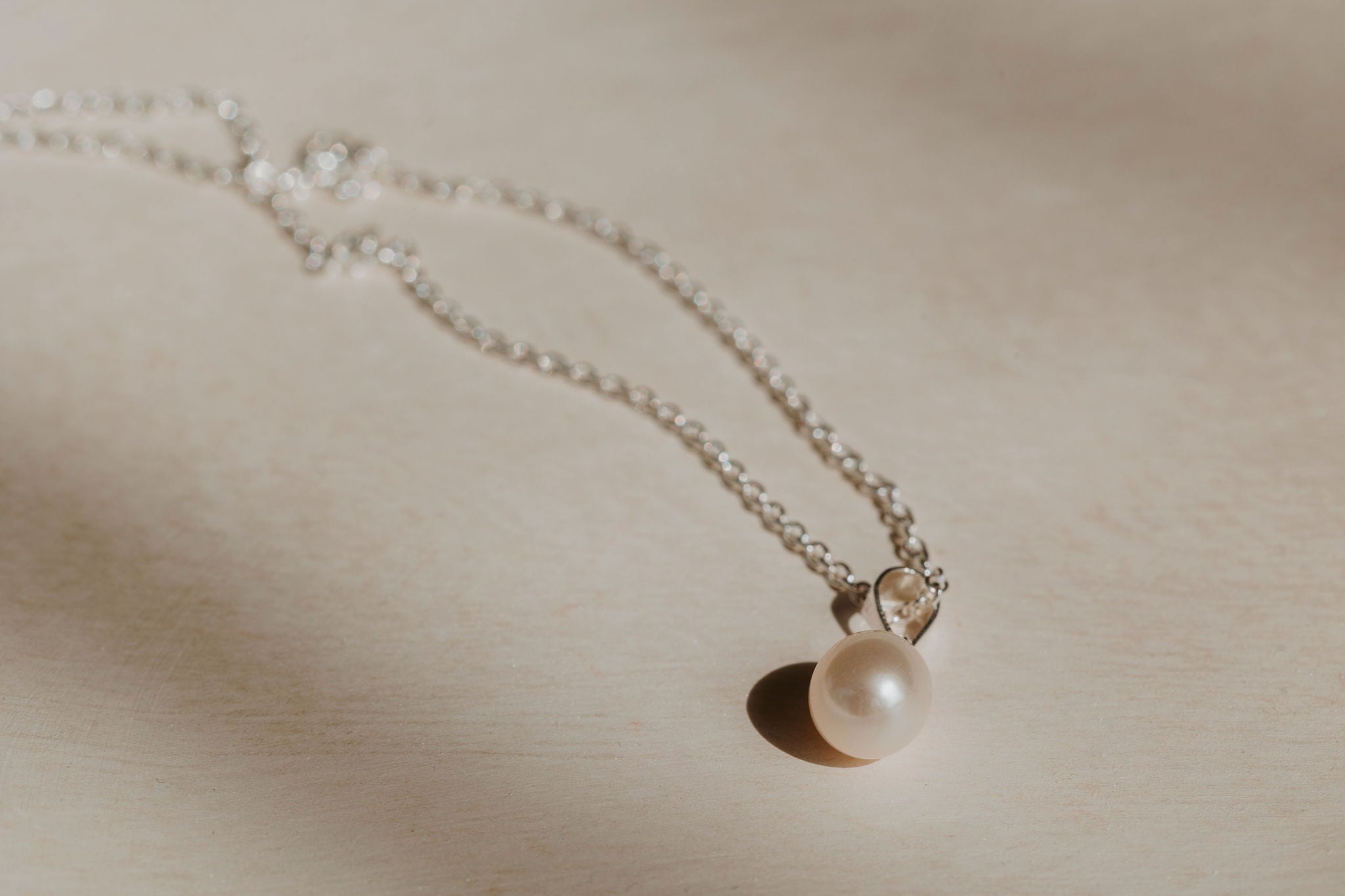 Perla Drop Pendant