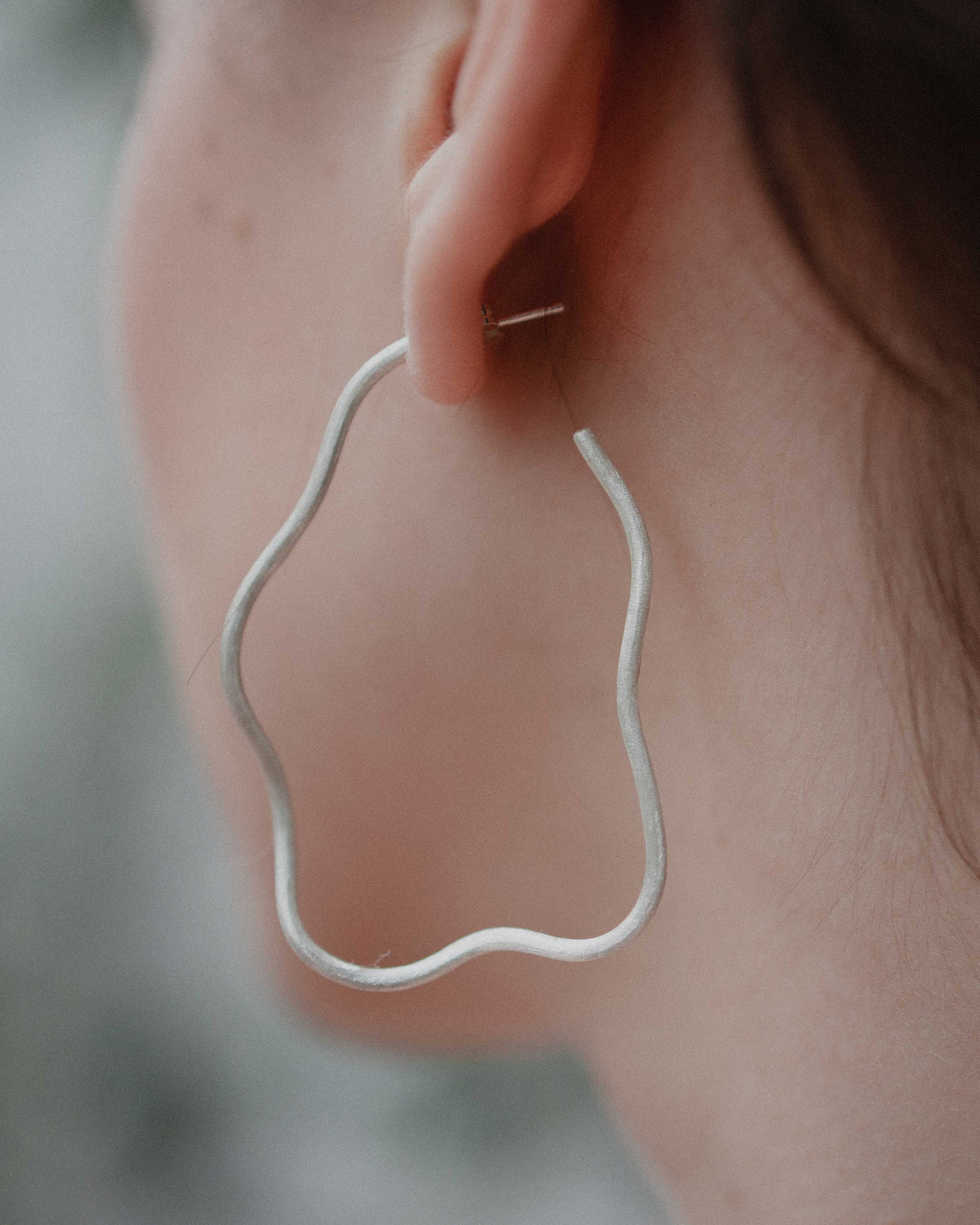 Wavy Hoops